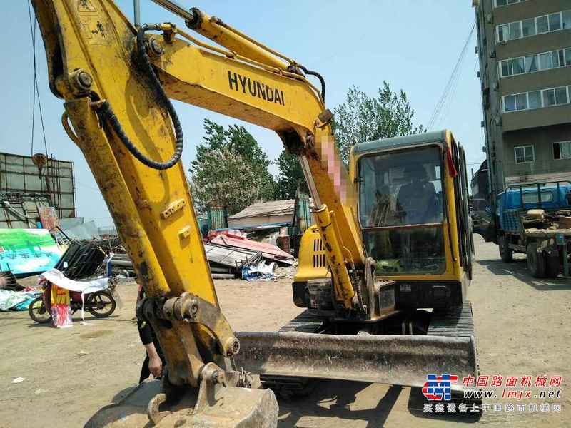河南出售转让二手10000小时2008年现代R60挖掘机