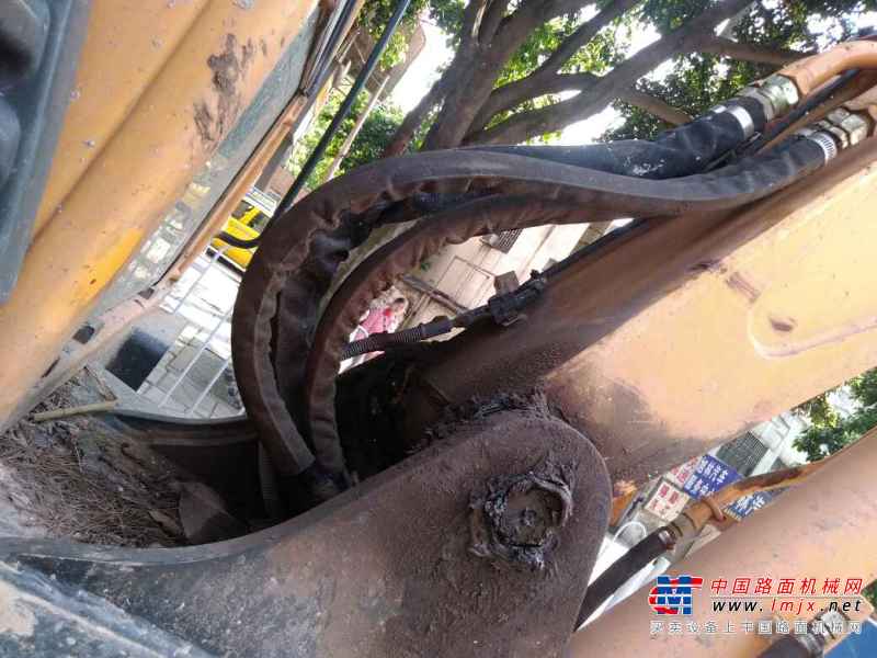 重庆出售转让二手4220小时2014年现代轮挖R60W挖掘机