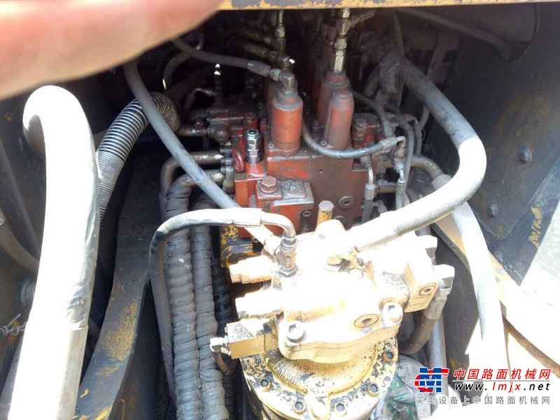 四川出售转让二手11000小时2010年现代R265LC挖掘机
