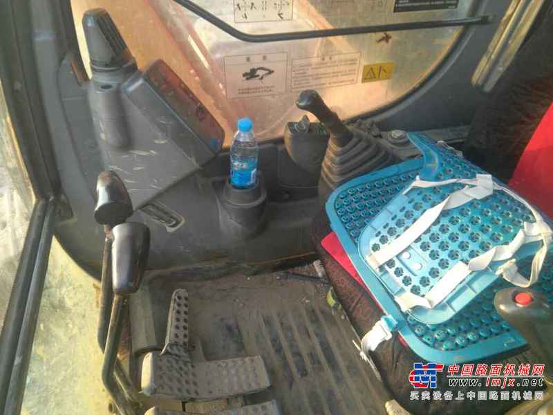 河南出售转让二手8564小时2005年日立ZX200挖掘机