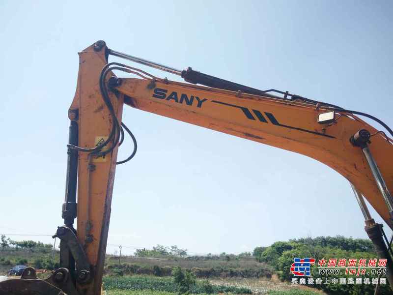 云南出售转让二手8360小时2012年三一重工SY135C挖掘机