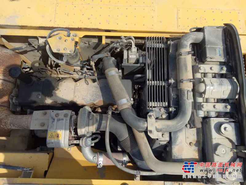 陕西出售转让二手6000小时2010年小松PC240LC挖掘机