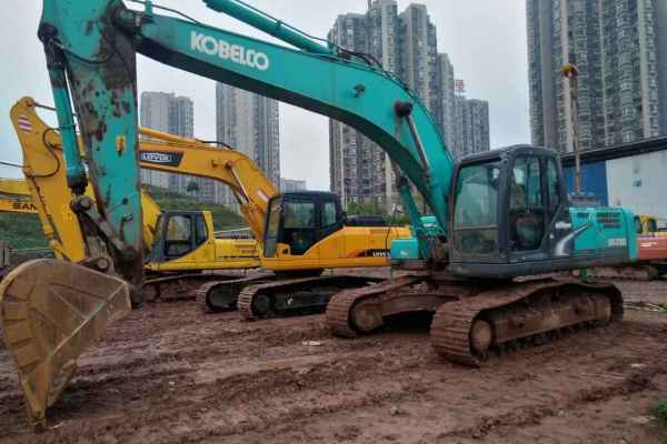 重庆出售转让二手4000小时2014年神钢SK250挖掘机