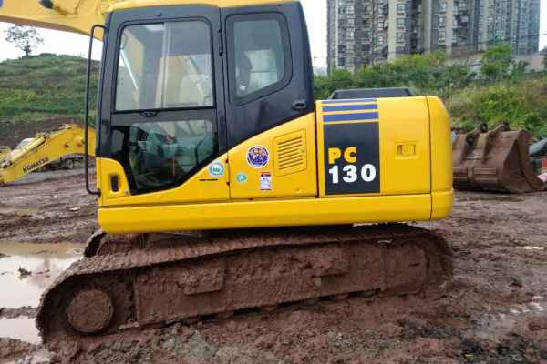 重庆出售转让二手8000小时2011年小松PC130挖掘机
