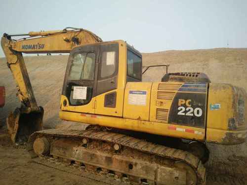 河南出售转让二手8000小时2009年小松PC220挖掘机