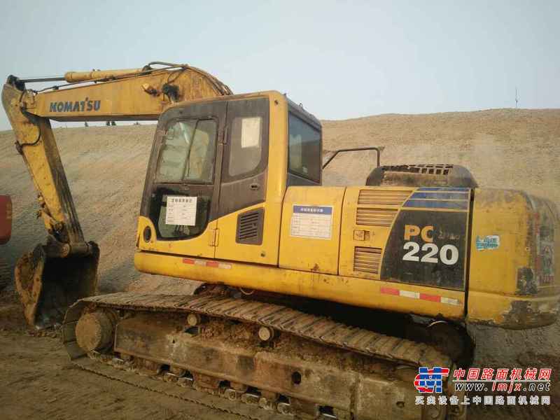 河南出售转让二手8000小时2009年小松PC220挖掘机