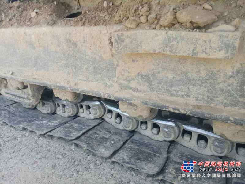 河南出售转让二手24000小时2003年日立ZX200挖掘机