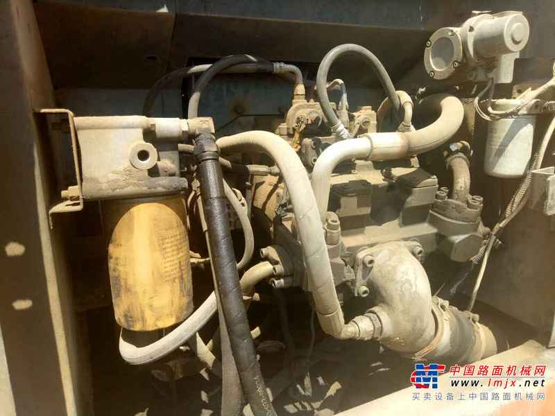 河南出售转让二手24000小时2003年日立ZX200挖掘机