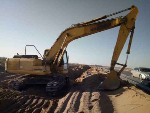 内蒙古出售转让二手8000小时2009年小松PC200挖掘机