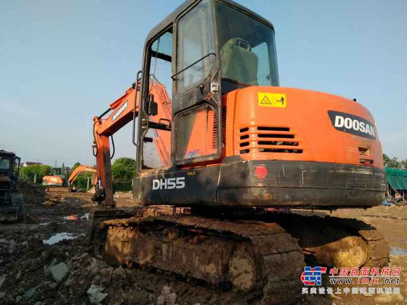 浙江出售转让二手6800小时2012年斗山DH55挖掘机