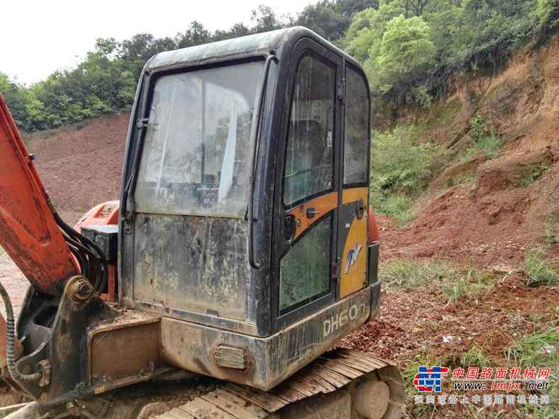 湖南出售转让二手9100小时2009年斗山DH60挖掘机