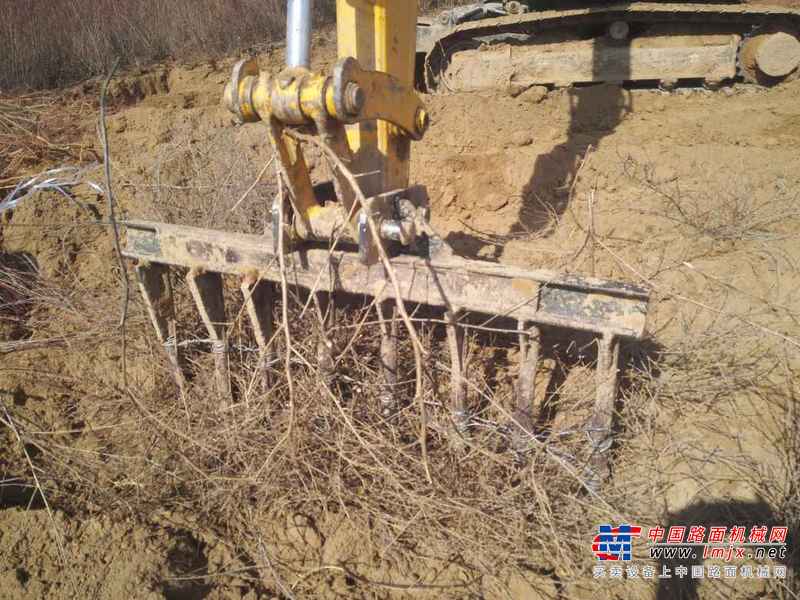 甘肃出售转让二手4000小时2013年临工LG660挖掘机