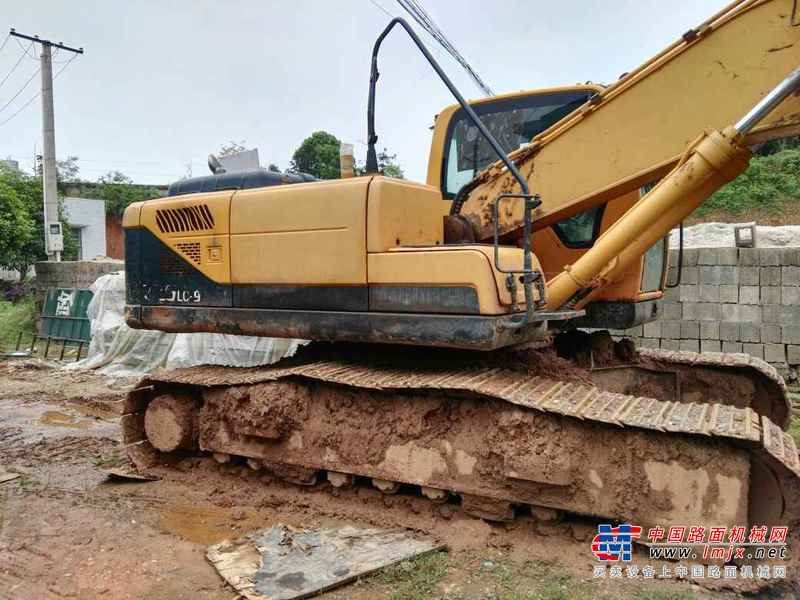 湖南出售转让二手7200小时2010年现代R225LC挖掘机