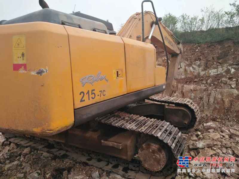 河南出售转让二手12000小时2009年现代R215挖掘机