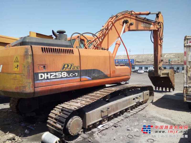 内蒙古出售转让二手8000小时2009年斗山DH258LC挖掘机