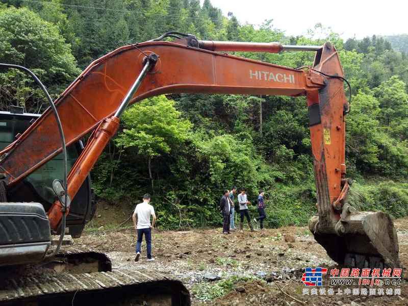 江西出售转让二手10700小时2010年日立ZX250H挖掘机