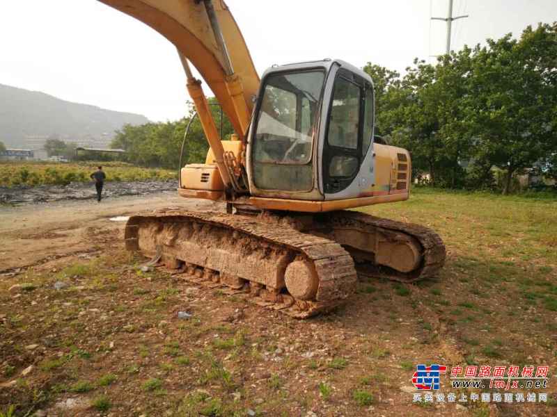 浙江出售转让二手15800小时2009年住友SH200A3挖掘机