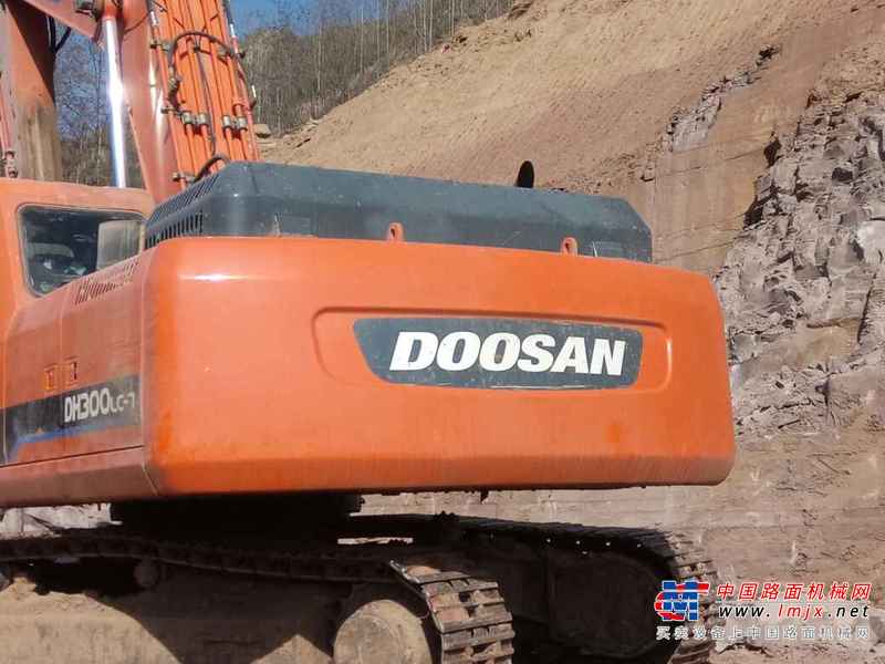 山西出售转让二手4600小时2013年斗山DH300LC挖掘机