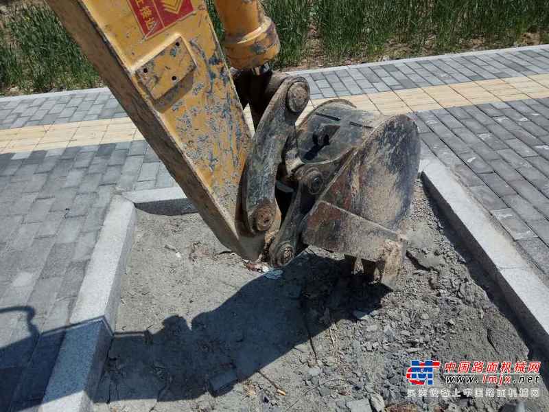 江苏出售转让二手2000小时2015年福建劲工JG75挖掘机