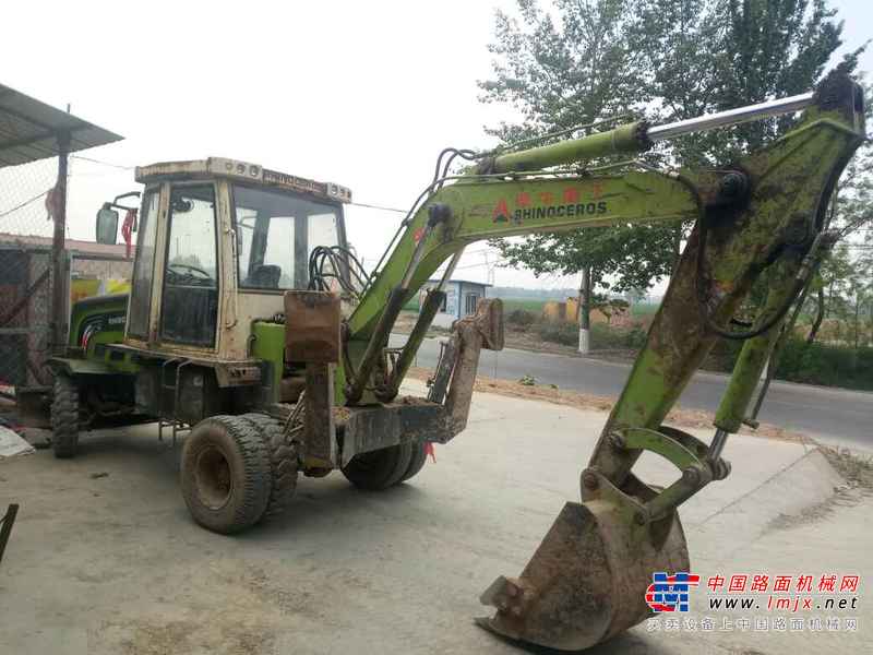山西出售转让二手4500小时2012年犀牛重工轮挖XNW44180挖掘机