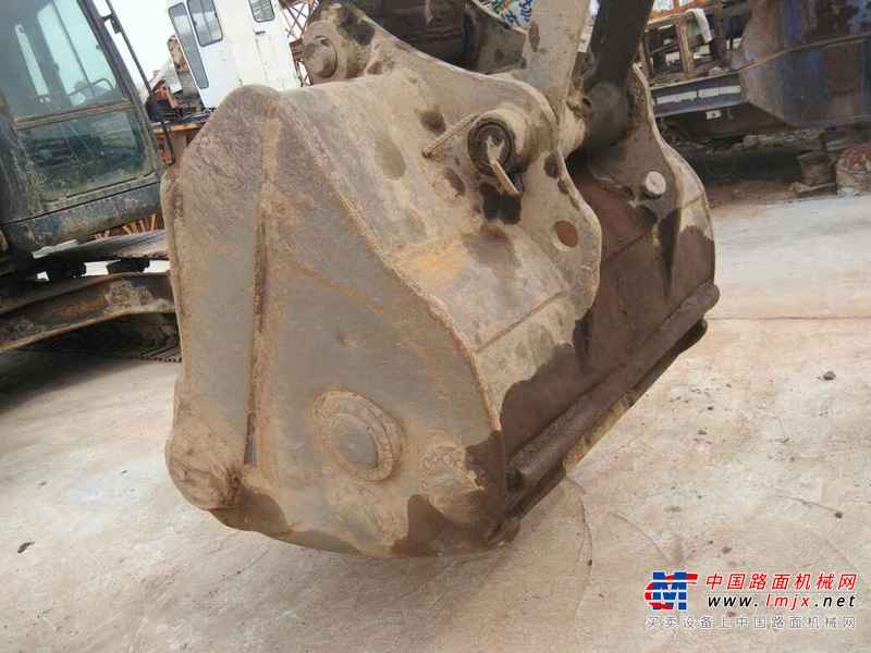 河南出售转让二手2500小时2011年现代R225LC挖掘机
