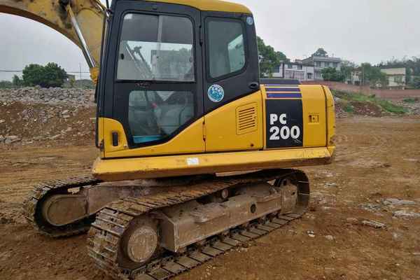 重庆出售转让二手5600小时2013年小松PC110挖掘机