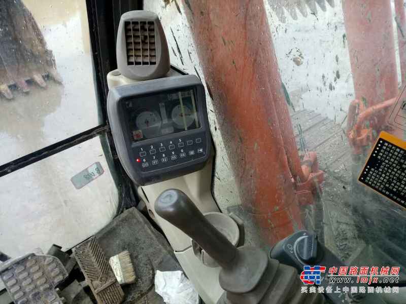 贵州出售转让二手5146小时2010年日立ZX240挖掘机