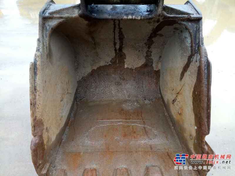 贵州出售转让二手5146小时2010年日立ZX240挖掘机