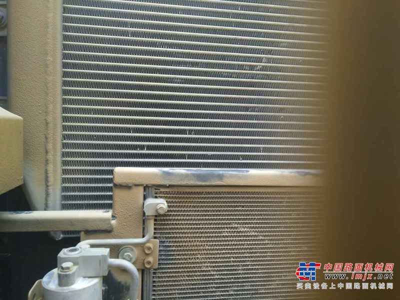 河南出售转让二手2600小时2011年卡特彼勒320D挖掘机