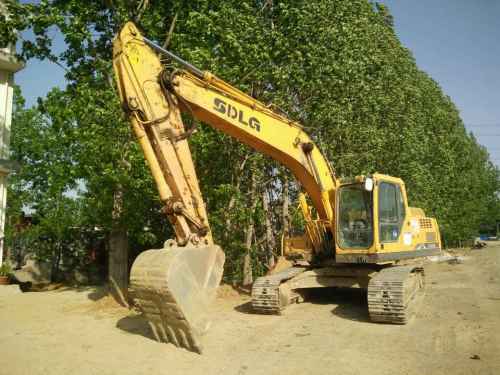 河南出售转让二手6500小时2011年临工LG6210挖掘机