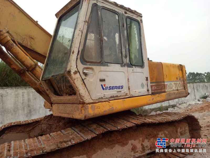 广东出售转让二手18000小时2003年加藤HD700VII挖掘机