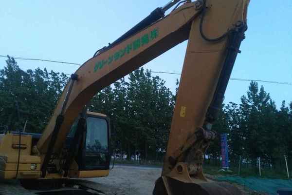 河南出售转让二手4380小时2012年卡特彼勒320D挖掘机