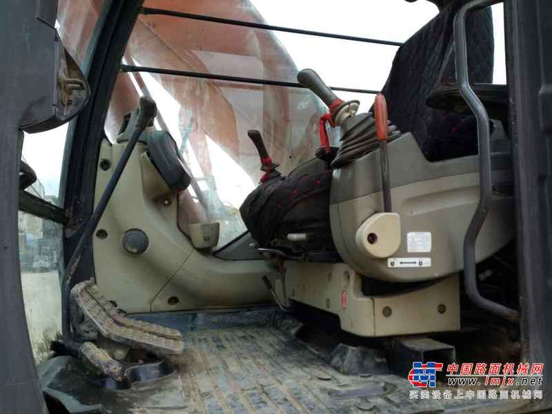 贵州出售转让二手7902小时2010年日立ZX250LC挖掘机