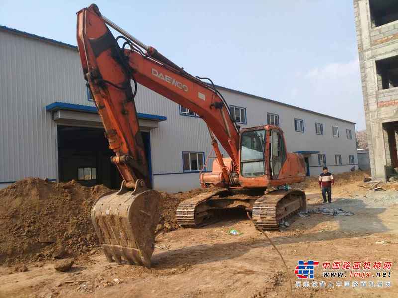 山东出售转让二手18000小时2004年大宇DH220LC挖掘机