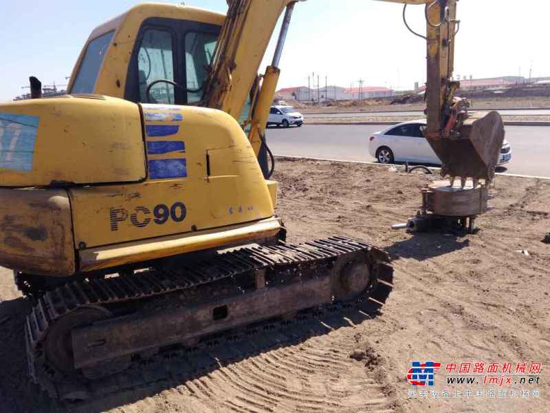 内蒙古出售转让二手15000小时2008年小松PC60挖掘机