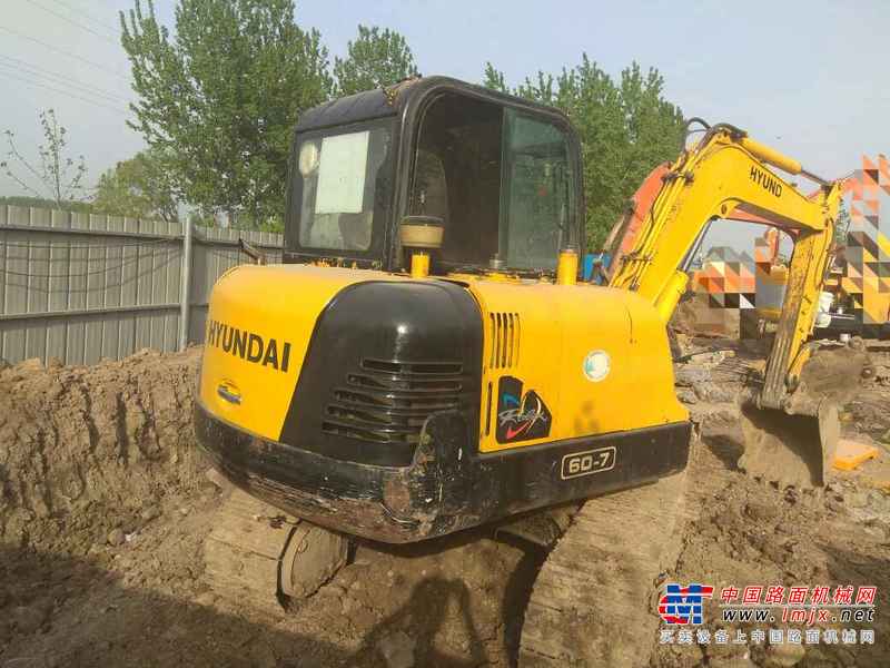 江苏出售转让二手5001小时2010年现代R60挖掘机