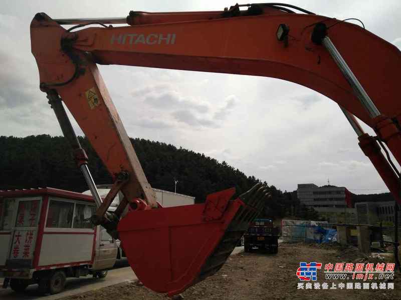 河北出售转让二手7800小时2008年日立ZX240挖掘机