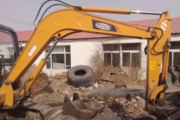 内蒙古出售转让二手10000小时2010年福田雷沃FR65挖掘机