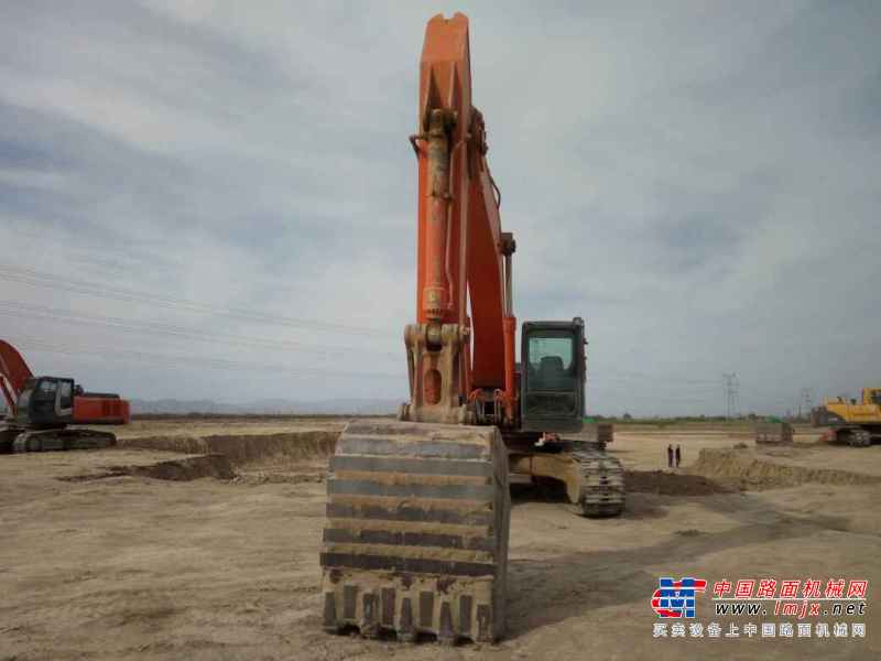 内蒙古出售转让二手8000小时2009年日立ZX330挖掘机