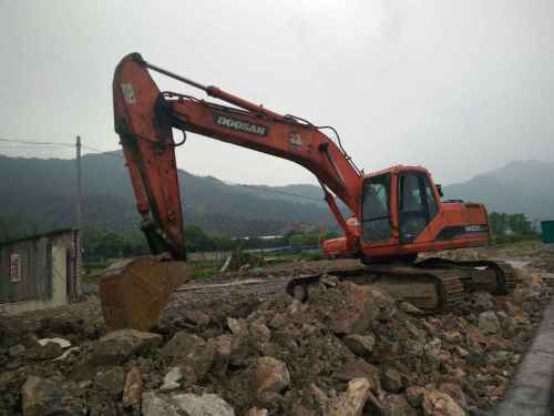 浙江出售转让二手9850小时2010年斗山DH220LC挖掘机