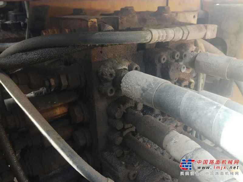 河南出售转让二手16000小时2010年小松PC240LC挖掘机