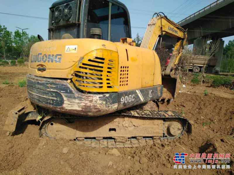 河南出售转让二手6000小时2011年柳工CLG906C挖掘机