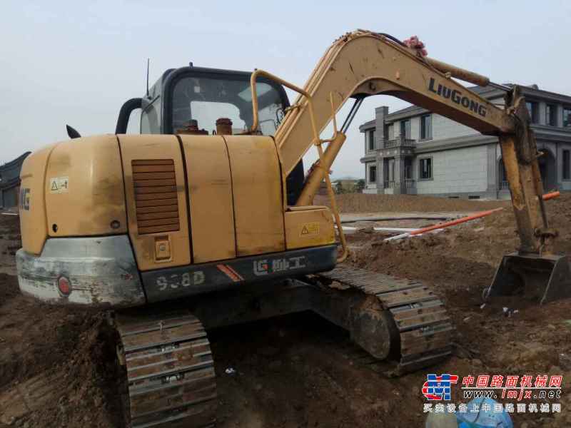 内蒙古出售转让二手3600小时2014年柳工908D挖掘机