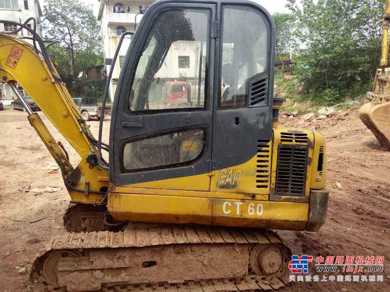 江西出售转让二手7000小时2010年卡特重工CT45挖掘机