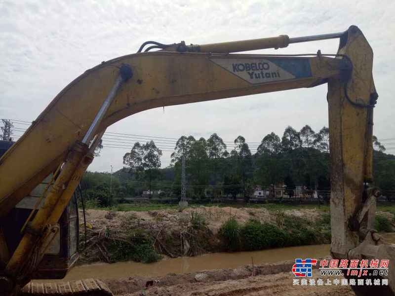广东出售转让二手23000小时2003年神钢SK200挖掘机
