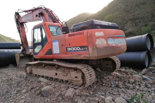 河南出售转让二手7000小时2010年斗山DX300LC挖掘机