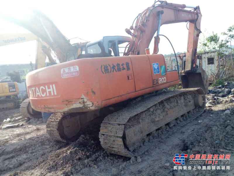 浙江出售转让二手8000小时2005年日立EX200挖掘机