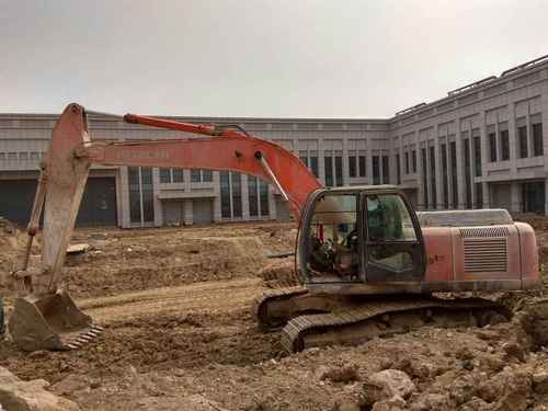 江苏出售转让二手18000小时2007年日立ZX240挖掘机