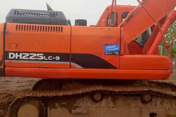 江西出售转让二手4900小时2012年斗山DH225挖掘机