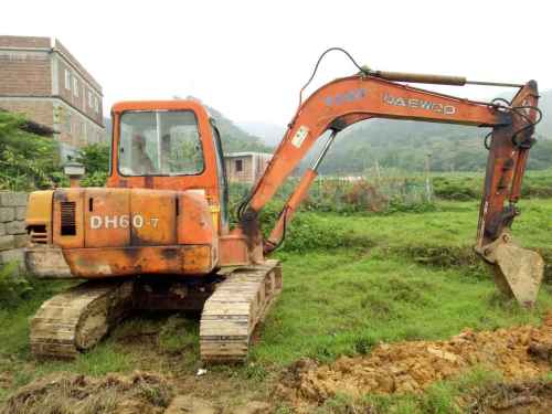 广西出售转让二手15640小时2006年斗山DH55挖掘机